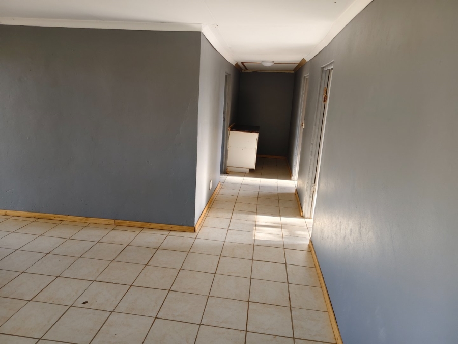 To Let 2 Bedroom Property for Rent in Kellys View Free State